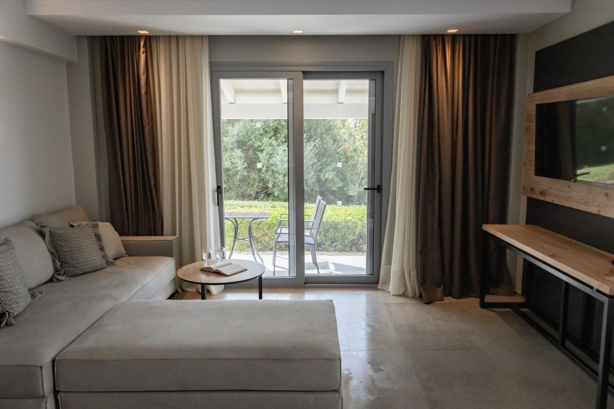 Movenpick Resort Agios Nikolaos Sivota Buitenkant foto
